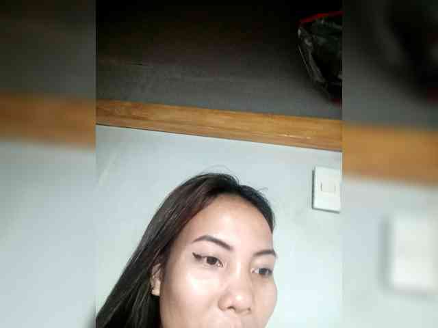 SweetKittyx22 webcam