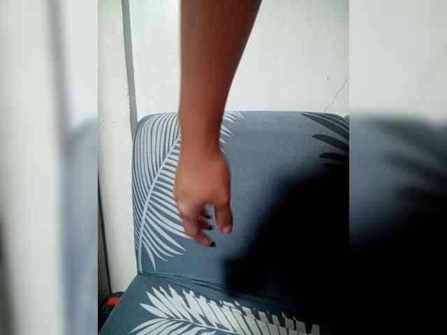 SweetKittyx22 webcam