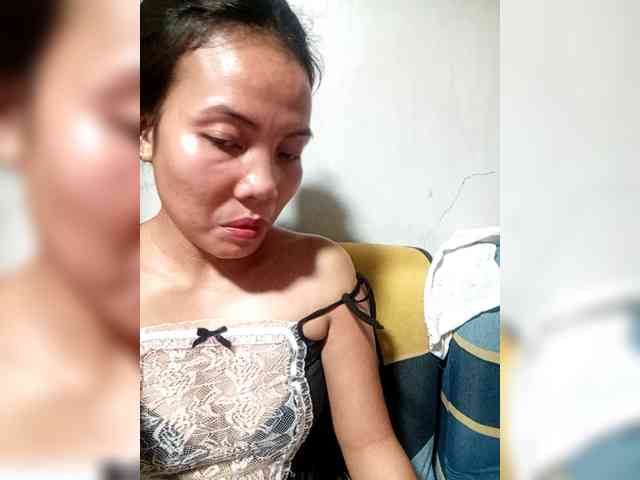 SweetKittyx22 webcam