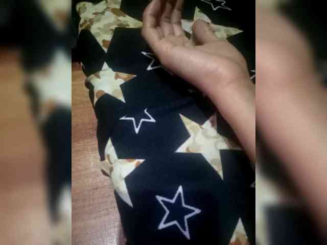 SweetKittyx22 webcam