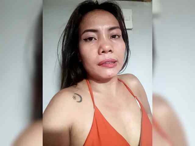 SweetKittyx22 webcam