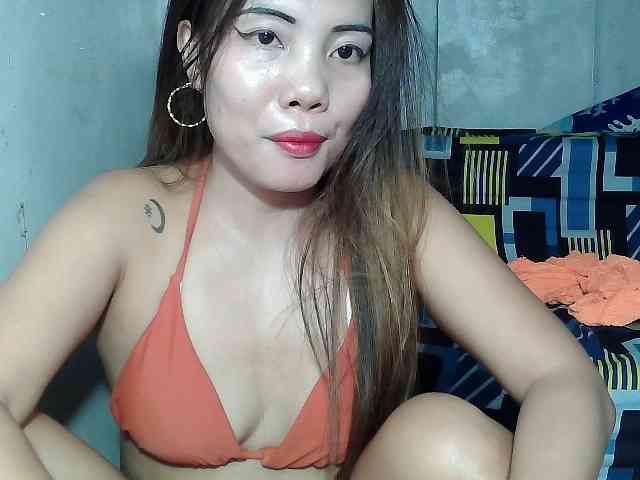 SweetKittyx22 webcam