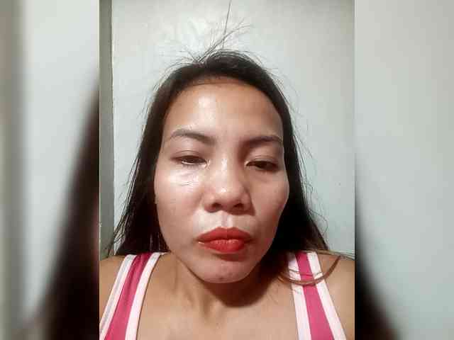 SweetKittyx22 webcam