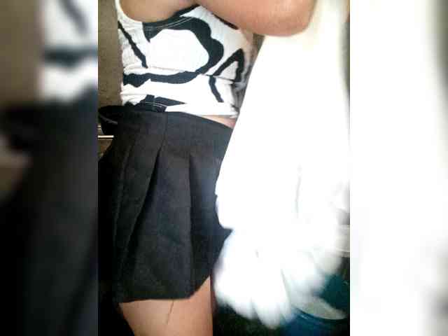 SweetKittyx22 webcam