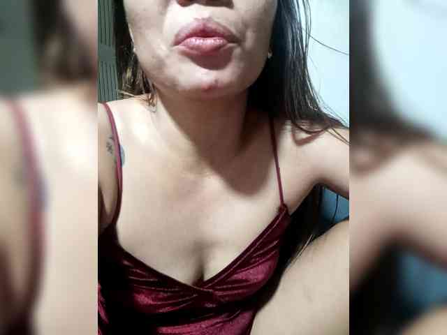 SweetKittyx22 webcam