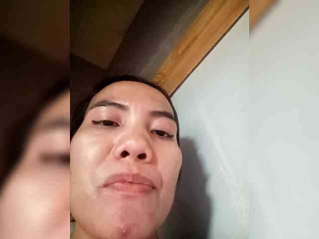 SweetKittyx22 webcam