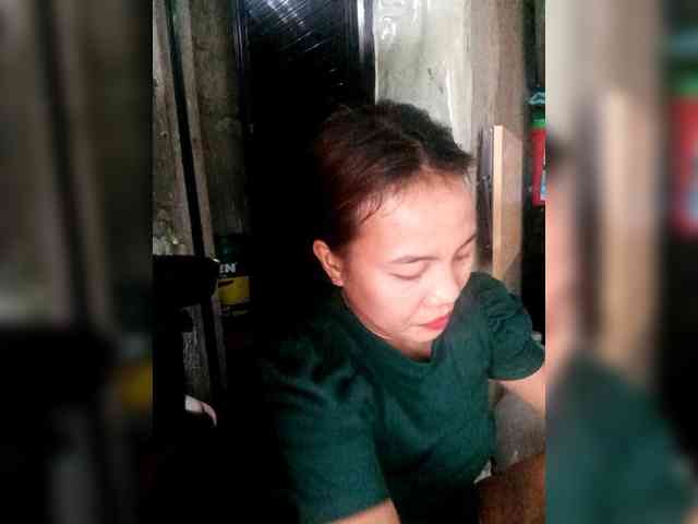 SweetKittyx22 webcam