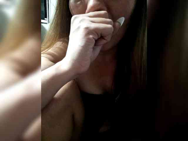 SweetKittyx22 webcam