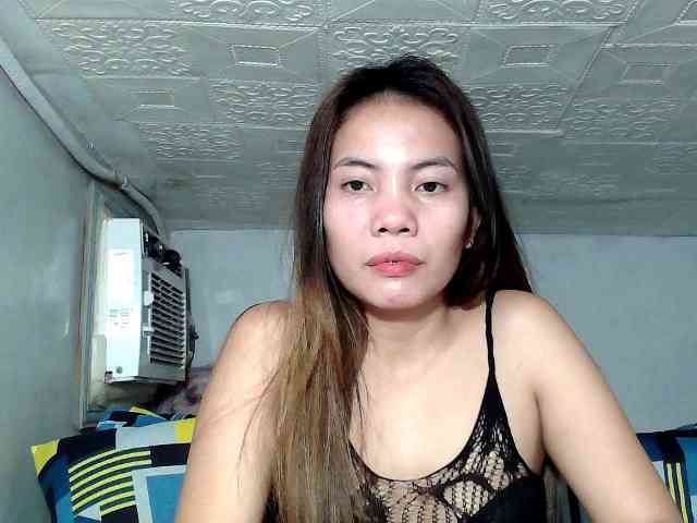 SweetKittyx22 webcam