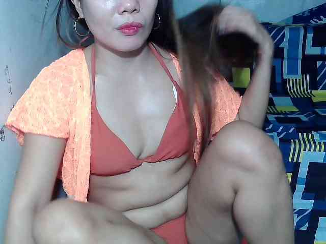 SweetKittyx22 webcam