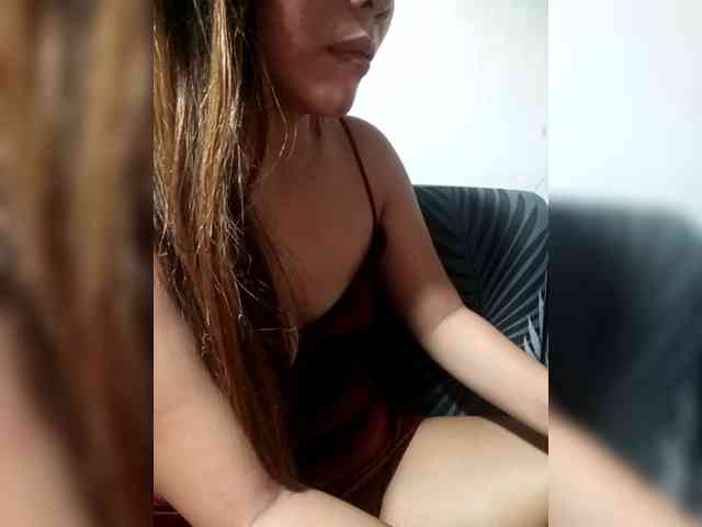 SweetKittyx22 webcam