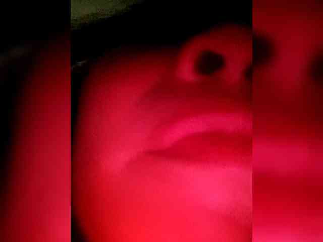 SweetKittyx22 webcam