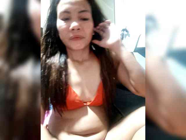 SweetKittyx22 webcam