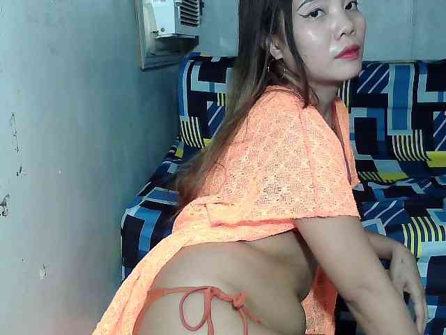 SweetKittyx22 webcam