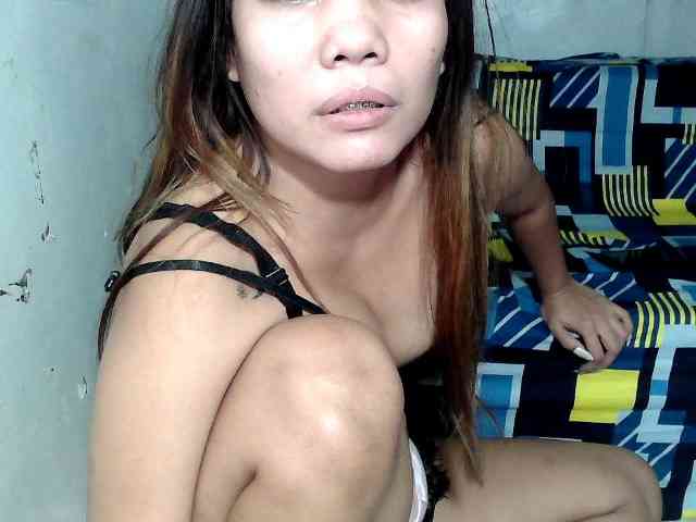 SweetKittyx22 webcam