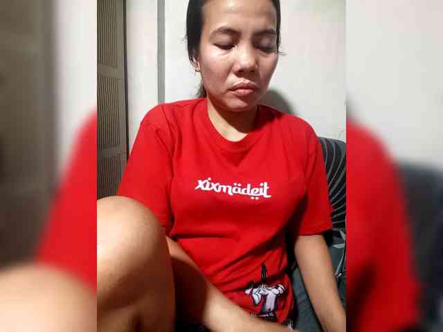 SweetKittyx22 webcam