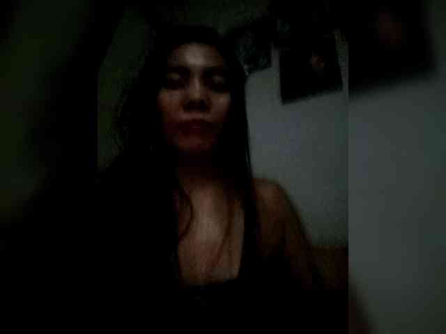 SweetKittyx22 webcam