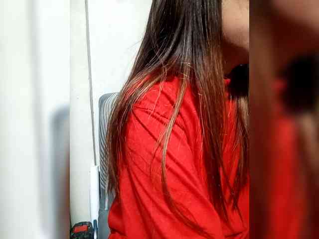 SweetKittyx22 webcam