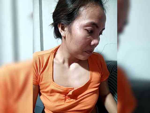 SweetKittyx22 webcam