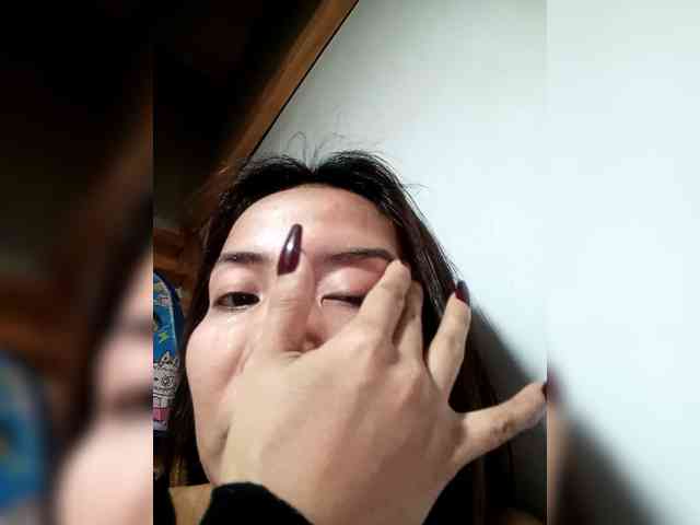 SweetKittyx22 webcam