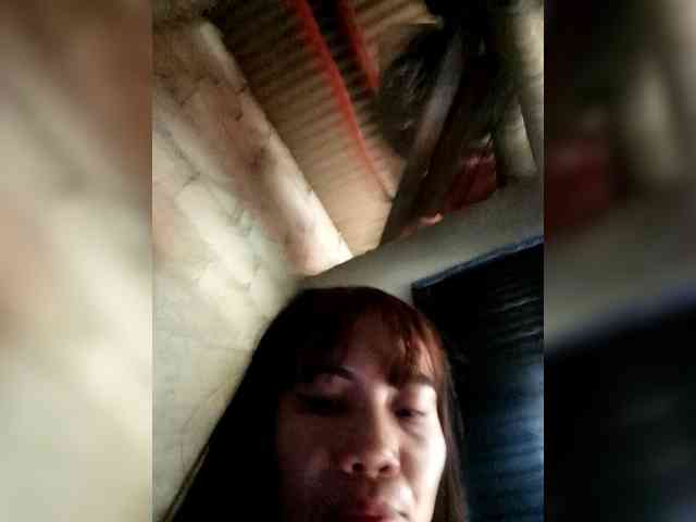 SweetKittyx22 webcam