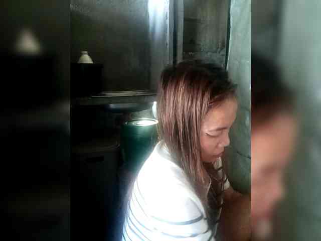 SweetKittyx22 webcam