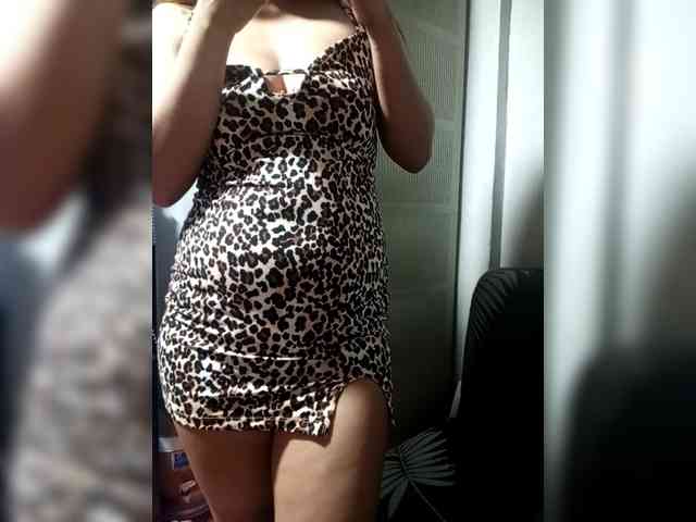 SweetKittyx22 webcam