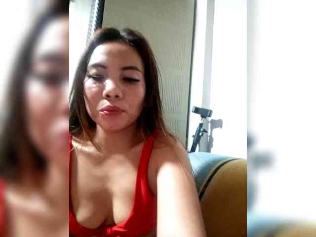 SweetKittyx22 webcam