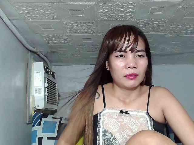 SweetKittyx22 webcam