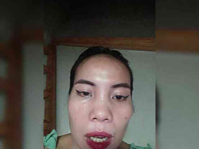 SweetKittyx22 webcam