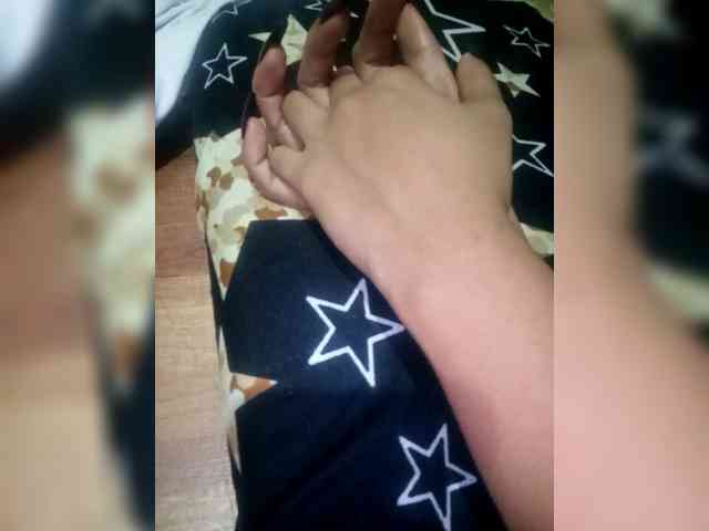 SweetKittyx22 webcam