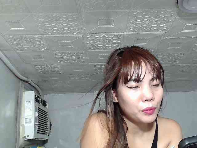 SweetKittyx22 webcam