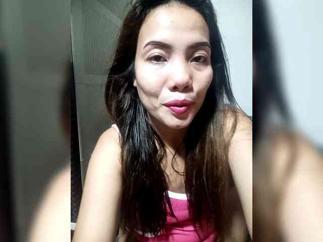 SweetKittyx22 webcam