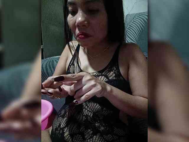 SweetKittyx22 webcam