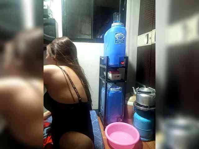 SweetKittyx22 webcam