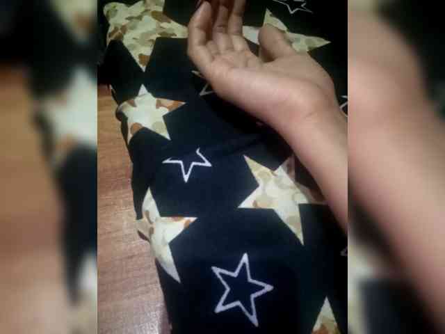 SweetKittyx22 webcam