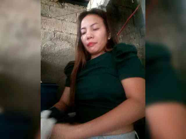 SweetKittyx22 webcam