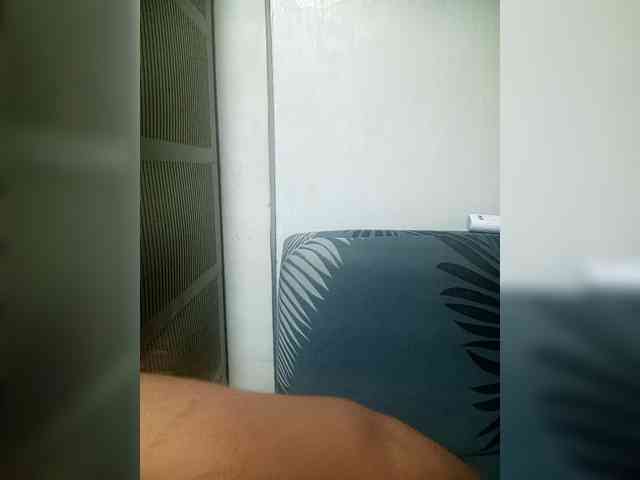 SweetKittyx22 webcam