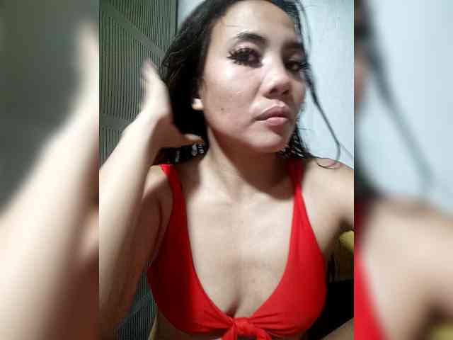 SweetKittyx22 webcam