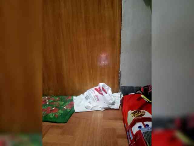 SweetKittyx22 webcam