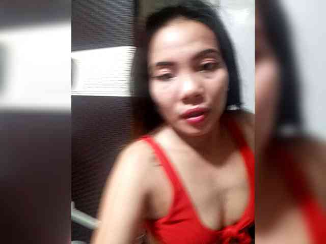 SweetKittyx22 webcam