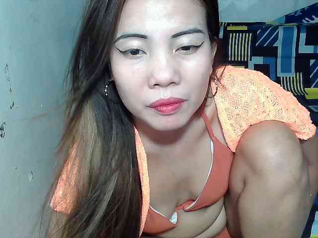 SweetKittyx22 webcam