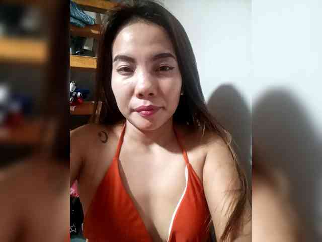 SweetKittyx22 webcam