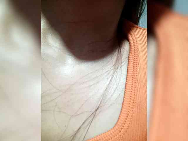 SweetKittyx22 webcam