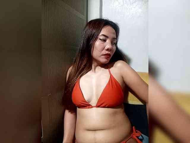 SweetKittyx22 webcam