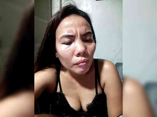 SweetKittyx22 webcam