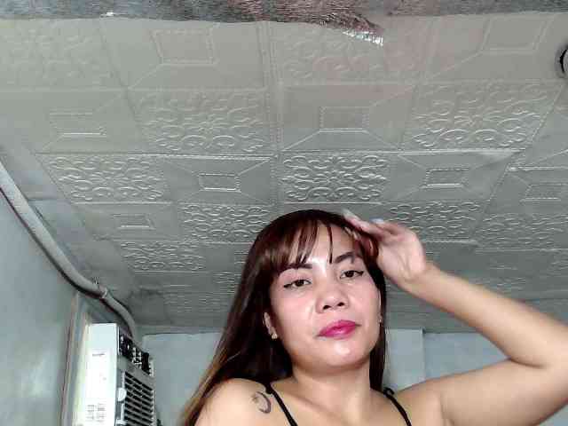 SweetKittyx22 webcam