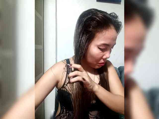 SweetKittyx22 webcam