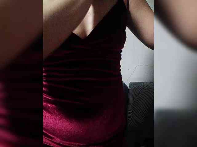 SweetKittyx22 webcam