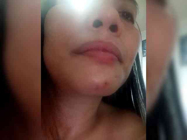 SweetKittyx22 webcam